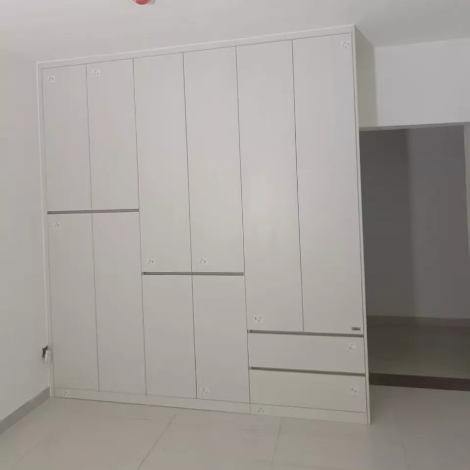 Гардероби от бреза